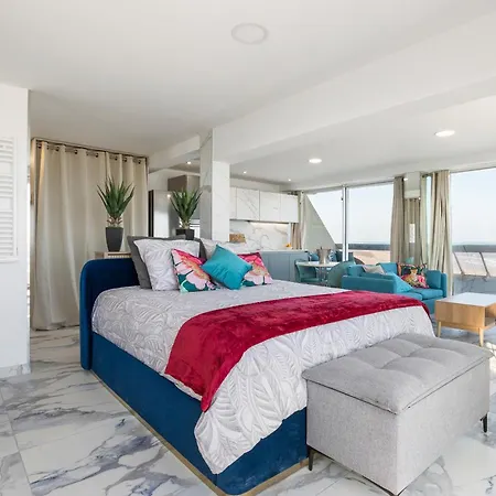 Ibiza Heliopolis Panoramic Sea View In Heliopolis O Apartment